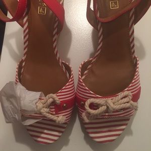 Sperry wedge sandals size 10
